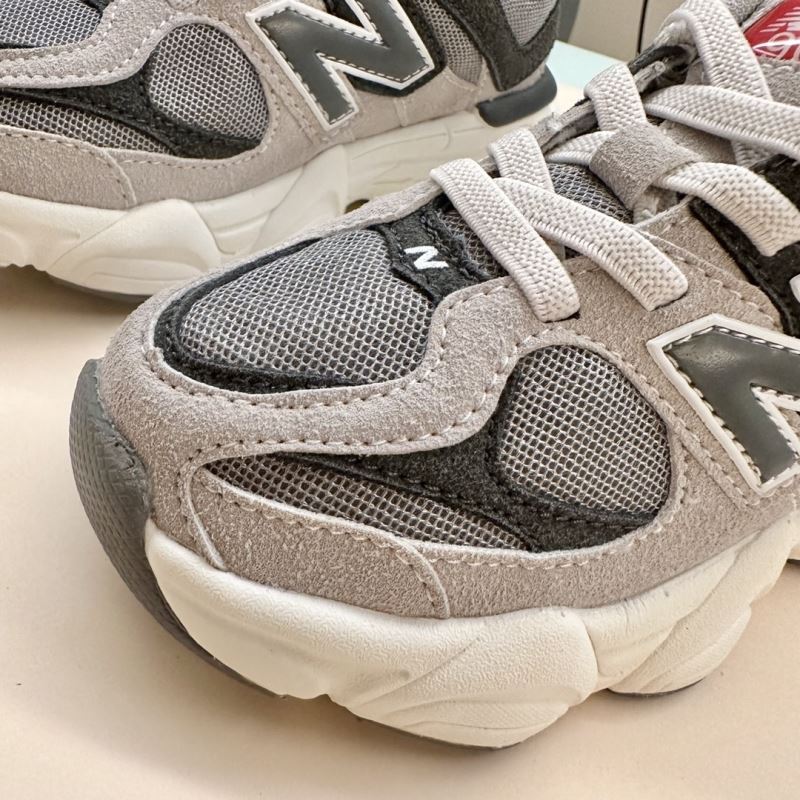 NEW BALANCE SHOES